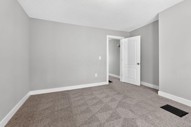 128 N 9th Street, Newark, OH 43055