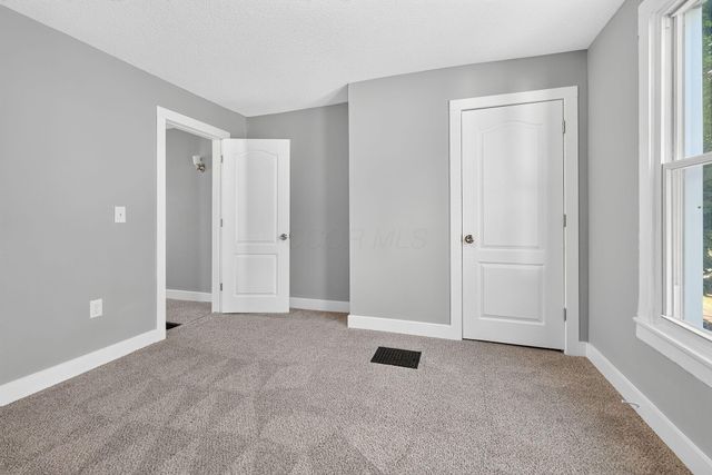 128 N 9th Street, Newark, OH 43055