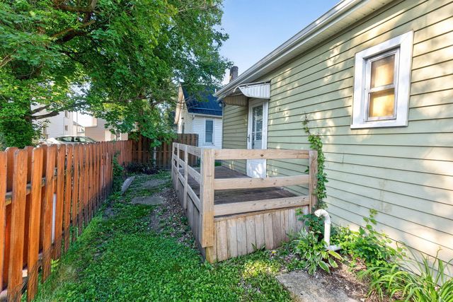 128 N 9th Street, Newark, OH 43055