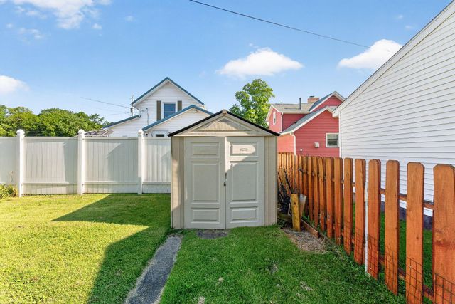 128 N 9th Street, Newark, OH 43055
