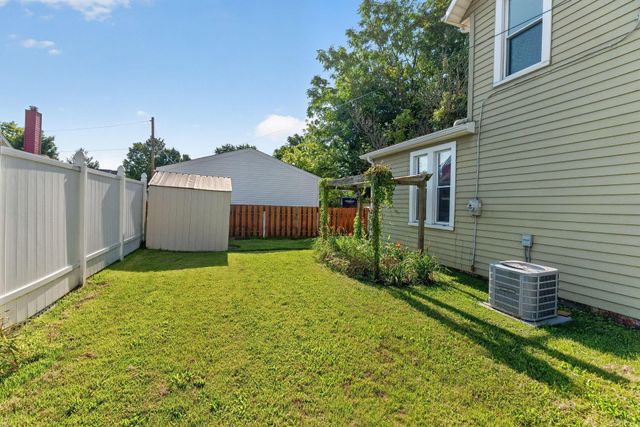 128 N 9th Street, Newark, OH 43055