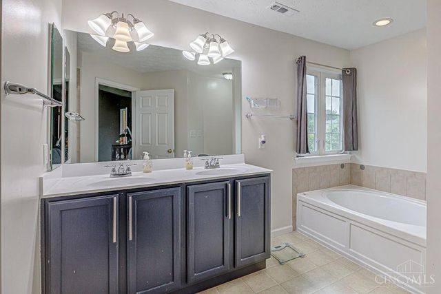 2937 Cypress Hill Drive, Fairfield Twp, OH 45011