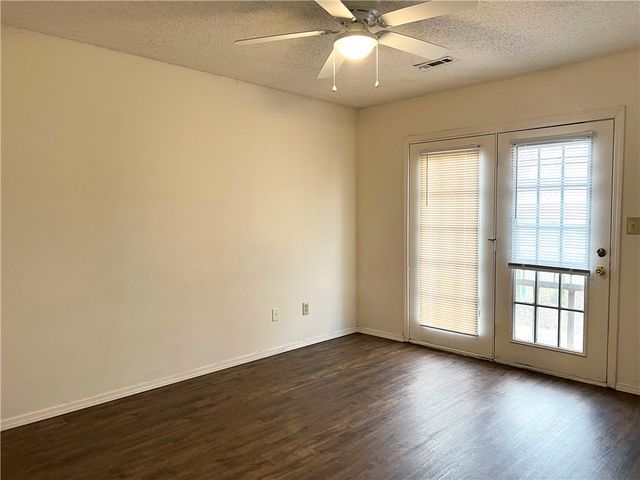 5900 Samantha Street A, Fayetteville, AR 72704