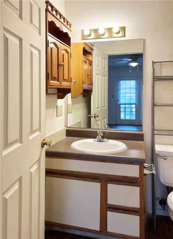 5900 Samantha Street A, Fayetteville, AR 72704