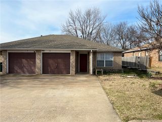 5900 Samantha Street A, Fayetteville, AR 72704