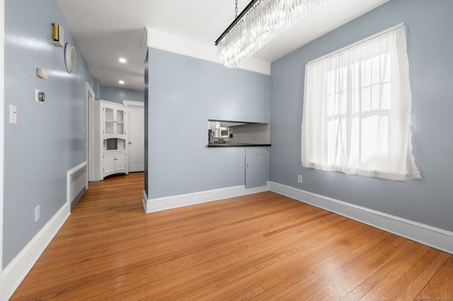 91 Fennbrook Road, West Hartford, CT 06119