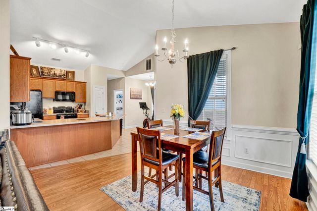 8 Greenbranch Way, Simpsonville, SC 29680