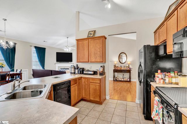 8 Greenbranch Way, Simpsonville, SC 29680