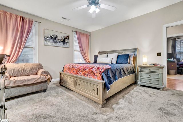 8 Greenbranch Way, Simpsonville, SC 29680