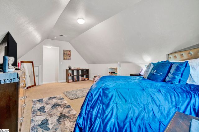 8 Greenbranch Way, Simpsonville, SC 29680