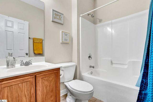 8 Greenbranch Way, Simpsonville, SC 29680