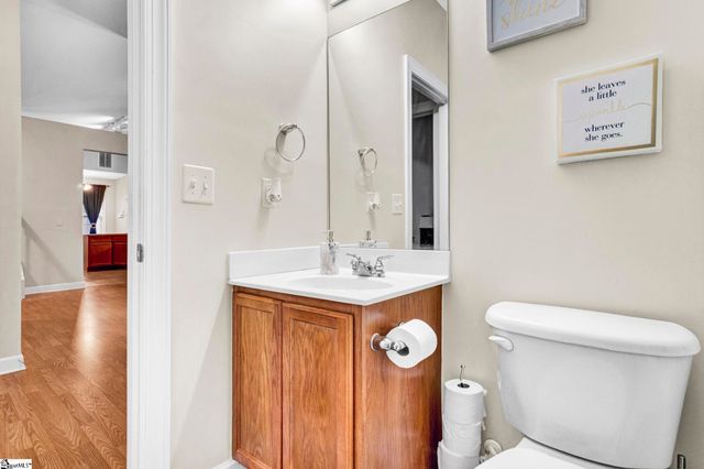 8 Greenbranch Way, Simpsonville, SC 29680