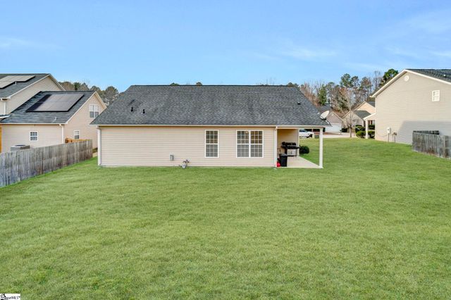 8 Greenbranch Way, Simpsonville, SC 29680