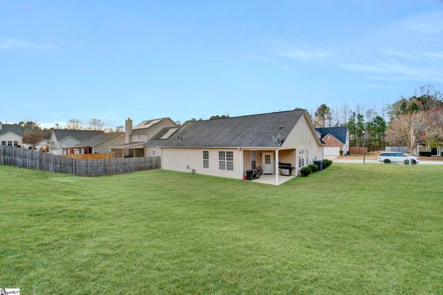 8 Greenbranch Way, Simpsonville, SC 29680