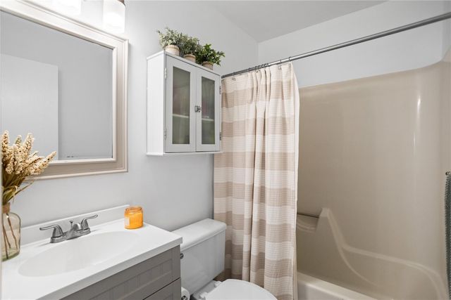 8211 SW 13th Court, North Lauderdale, FL 33068