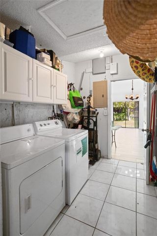 8211 SW 13th Court, North Lauderdale, FL 33068