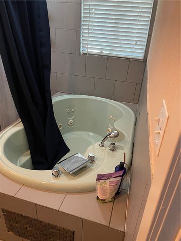 2217 Madera Street, Dallas, TX 75206