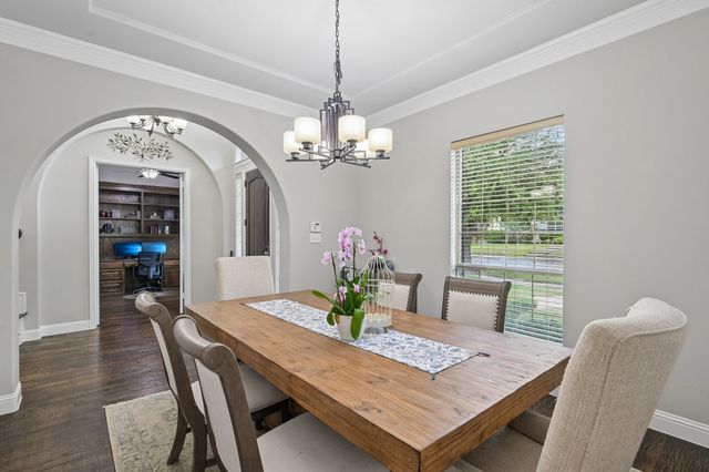 424 Water Bridge Drive, Lewisville, TX 75056