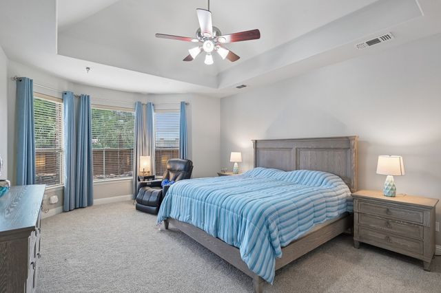 424 Water Bridge Drive, Lewisville, TX 75056