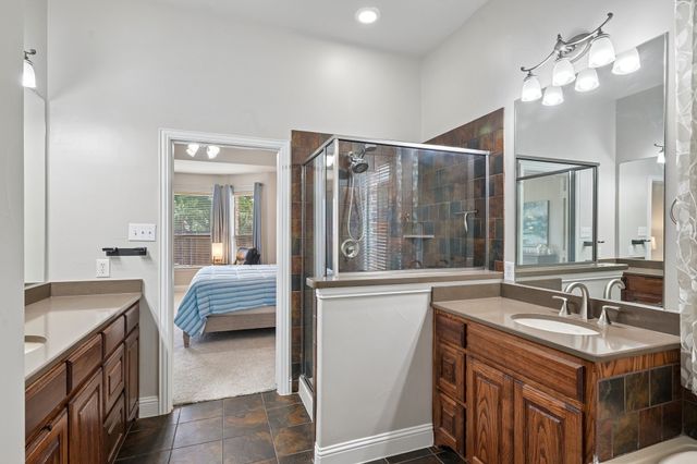 424 Water Bridge Drive, Lewisville, TX 75056