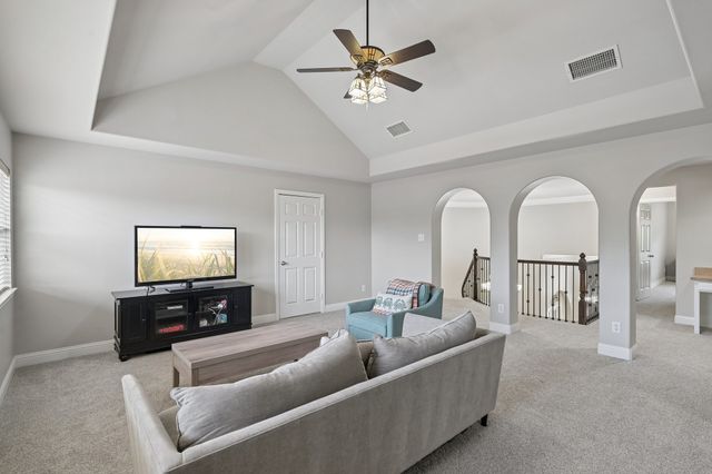 424 Water Bridge Drive, Lewisville, TX 75056