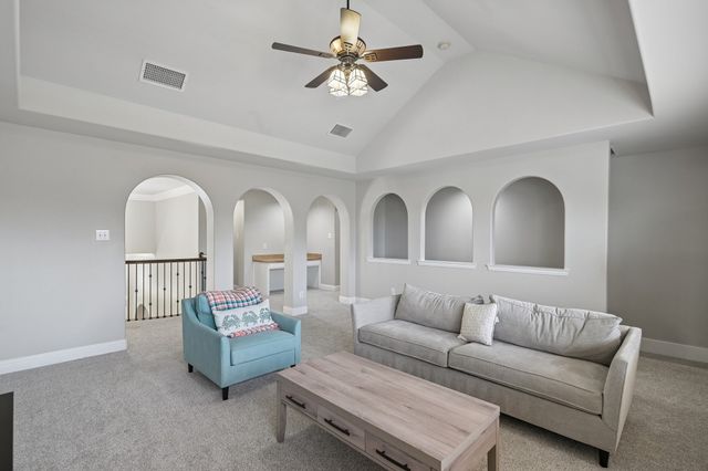424 Water Bridge Drive, Lewisville, TX 75056