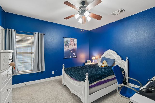 424 Water Bridge Drive, Lewisville, TX 75056