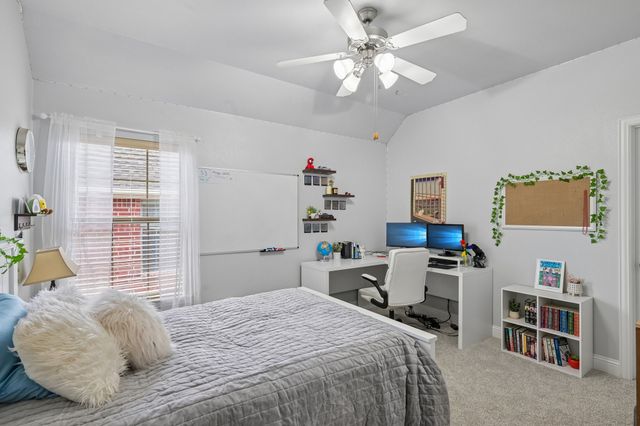 424 Water Bridge Drive, Lewisville, TX 75056