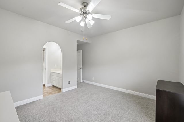 424 Water Bridge Drive, Lewisville, TX 75056