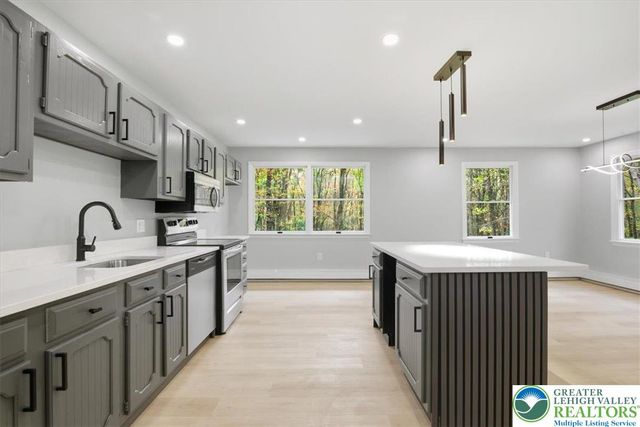 129 Lentz Trail, Jim Thorpe Boro, PA 18229