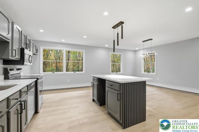 129 Lentz Trail, Jim Thorpe Boro, PA 18229