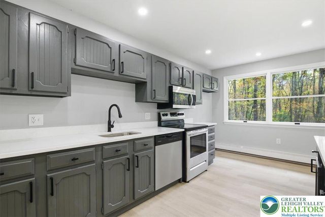 129 Lentz Trail, Jim Thorpe Boro, PA 18229