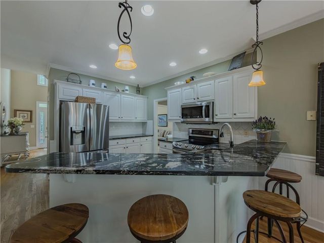 1116 Maple Creek Ridge, Loganville, GA 30052