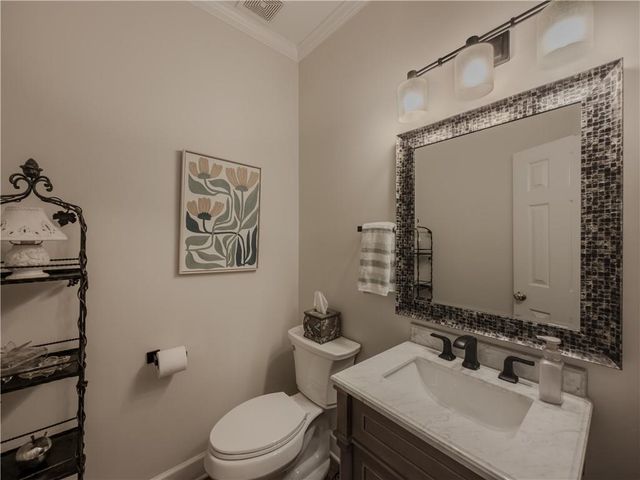 1116 Maple Creek Ridge, Loganville, GA 30052