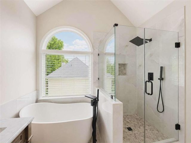 1116 Maple Creek Ridge, Loganville, GA 30052