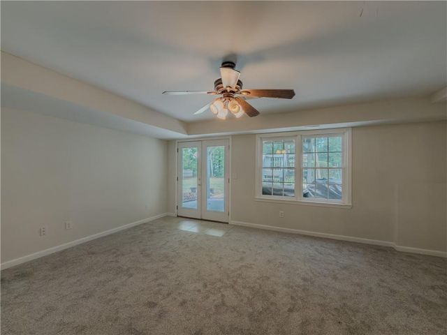 1116 Maple Creek Ridge, Loganville, GA 30052