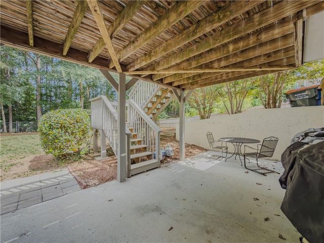 1116 Maple Creek Ridge, Loganville, GA 30052