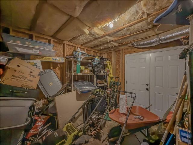 1116 Maple Creek Ridge, Loganville, GA 30052
