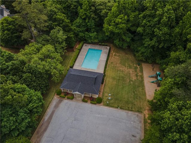 1116 Maple Creek Ridge, Loganville, GA 30052