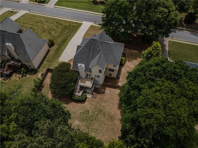 1116 Maple Creek Ridge, Loganville, GA 30052