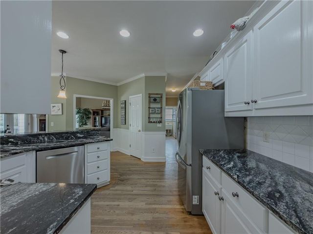 1116 Maple Creek Ridge, Loganville, GA 30052