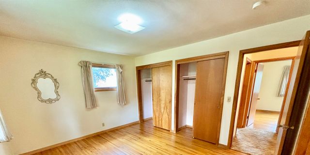 2620 Crestline Avenue, Waterloo, IA 50702