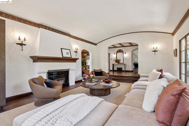 314 Wildwood Ave., Piedmont, CA 94611