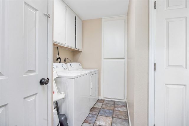 24048 Cruise Circle, Canyon Lake, CA 92587