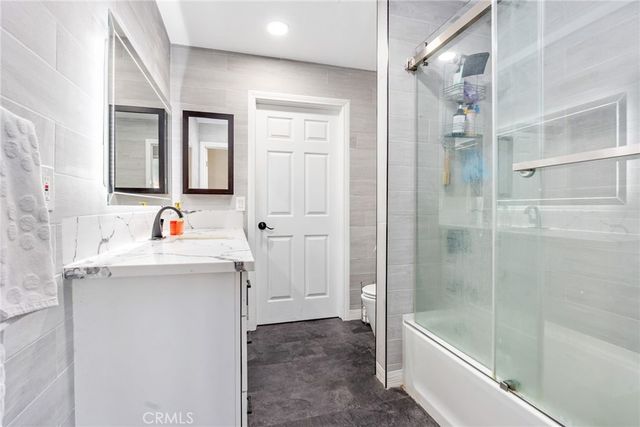 24048 Cruise Circle, Canyon Lake, CA 92587