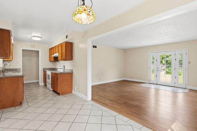 7609 Circle Pkwy, Sacramento, CA 95823