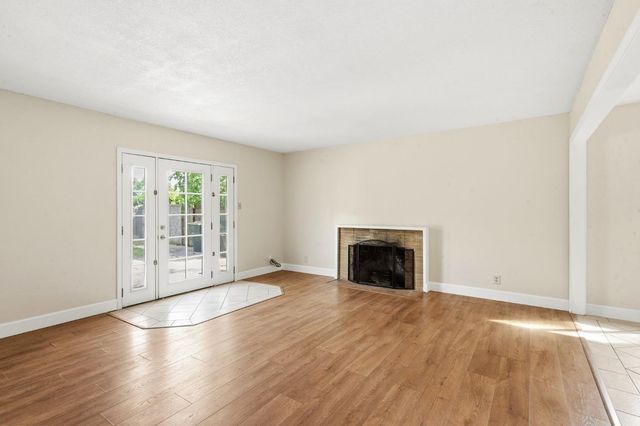 7609 Circle Pkwy, Sacramento, CA 95823