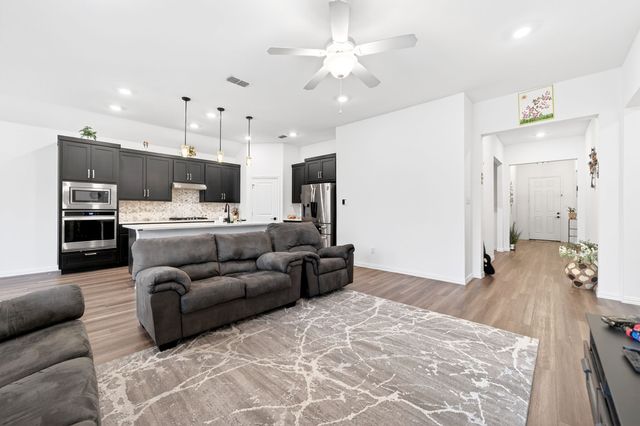 4004 Blue Stem Boulevard, Melissa, TX 75454