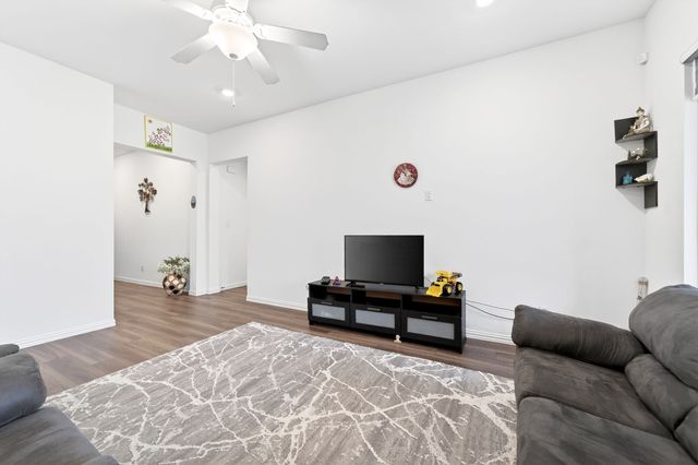 4004 Blue Stem Boulevard, Melissa, TX 75454