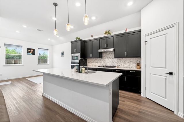 4004 Blue Stem Boulevard, Melissa, TX 75454